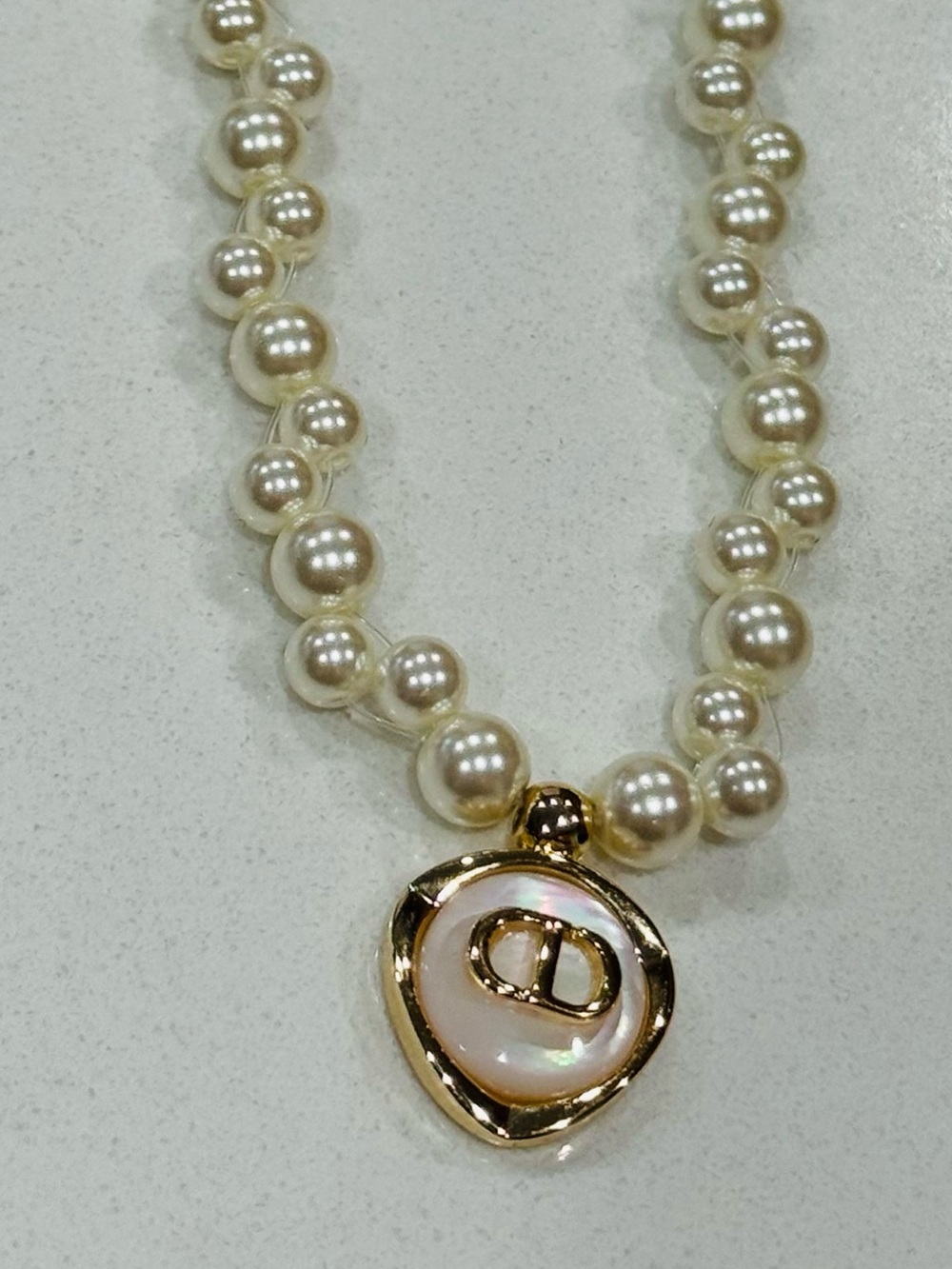🆕 DIOR Pearl Necklace with Pearl Logo Pendant - Picture 4 of 7